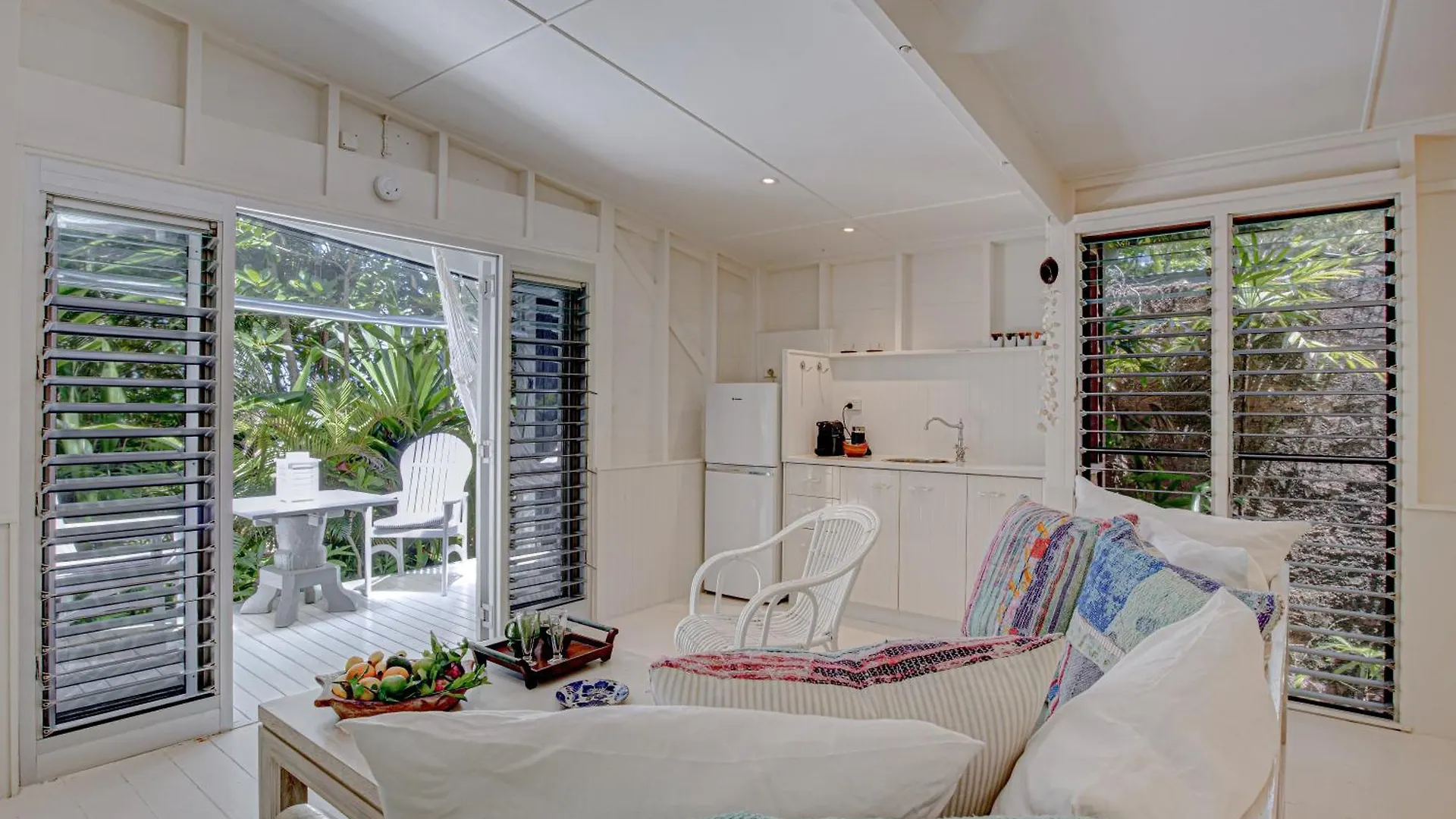 **** Resort Sejala Beach Huts Mission Beach Australia